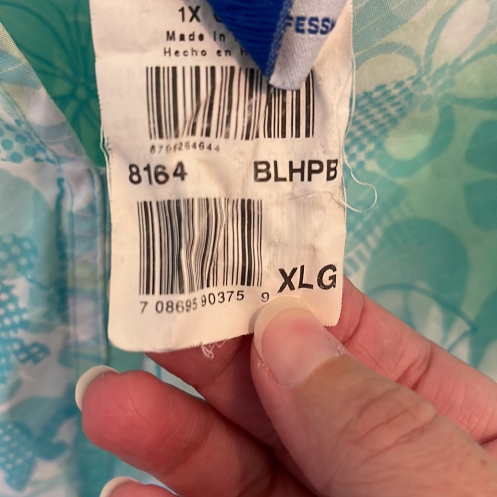 Scrub top! - Picture 4 of 5